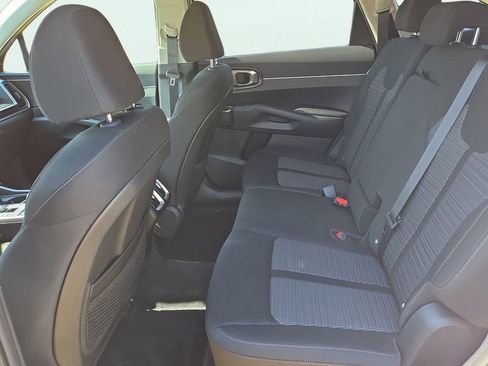 New 2026 Kia Sorento LX image 18