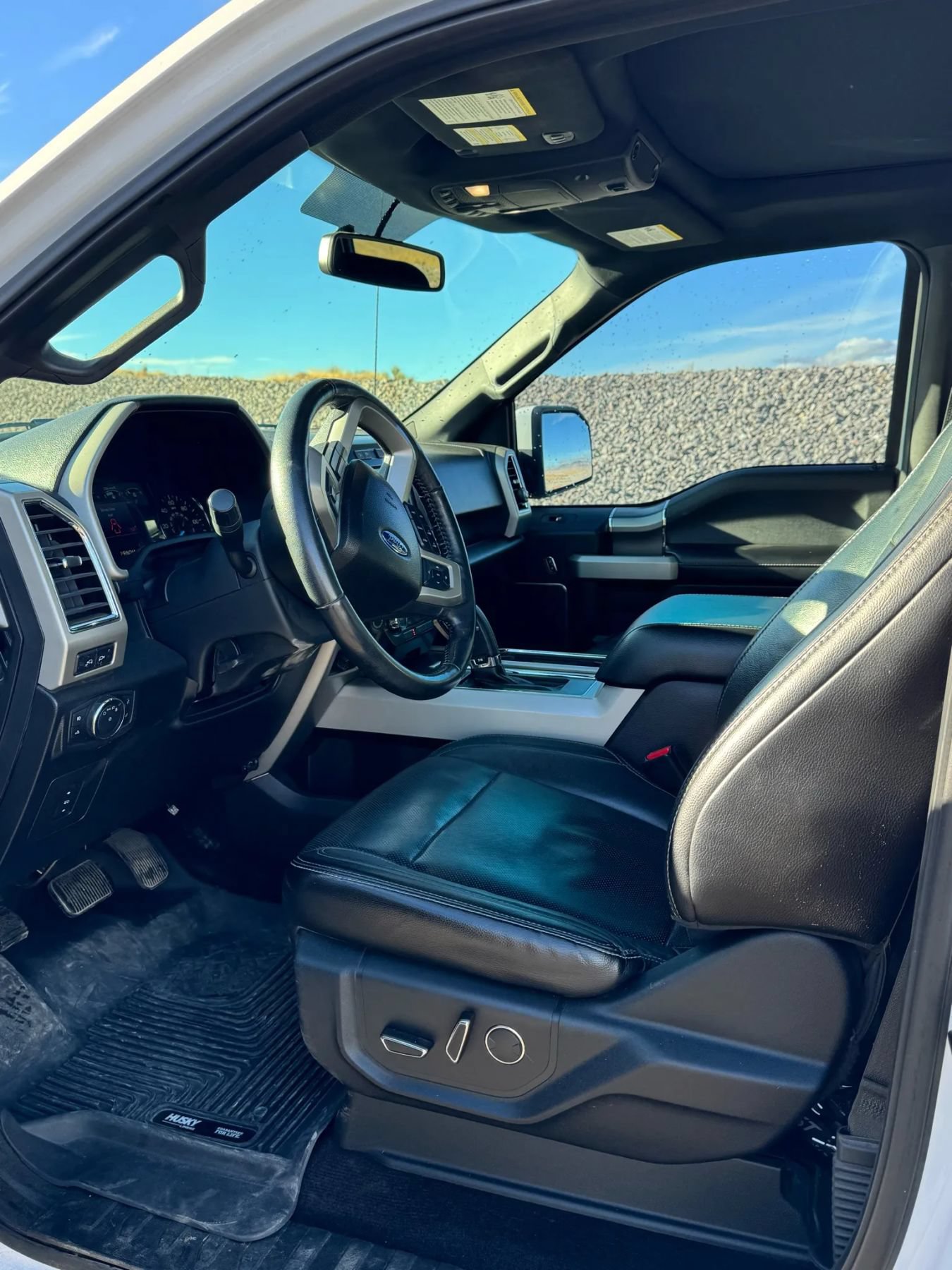 Used 2017 Ford F150 Lariat AWD/4WD image 28