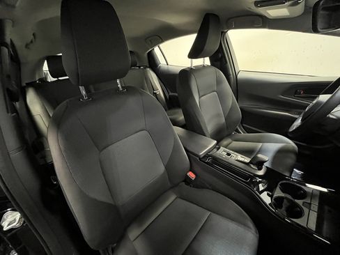 Used 2025 Toyota Prius LE image 12