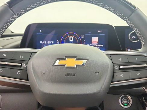 Used 2025 Chevrolet Traverse High Country FWD image 26
