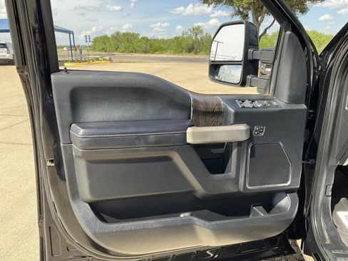 Certified 2021 Ford F250 Lariat AWD/4WD image 7