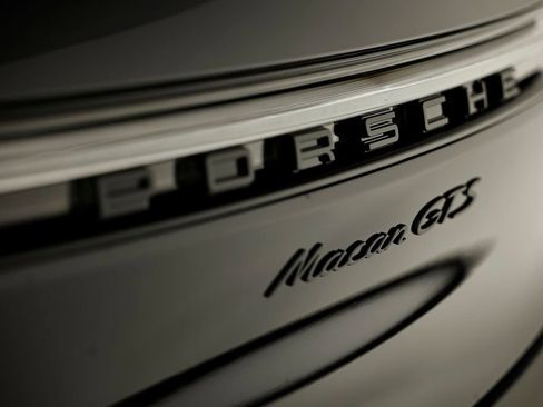 New 2026 Porsche Macan GTS image 13