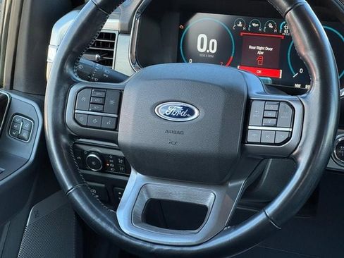 Used 2021 Ford F150 Lariat image 12