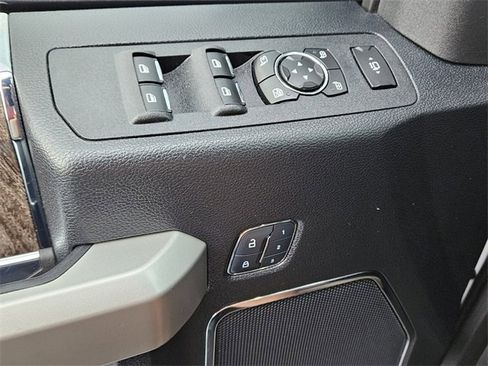 Used 2017 Ford F350 Lariat w/ Lariat Value Package image 31