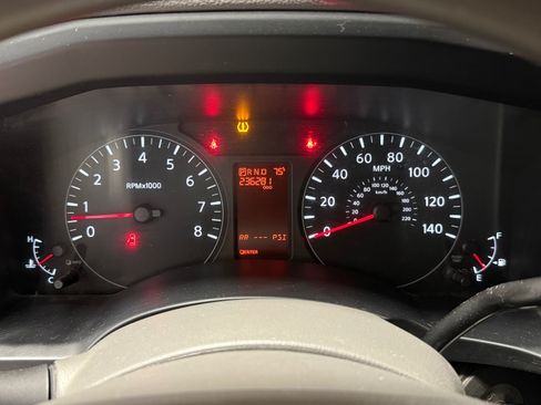 Used 2016 Nissan NV 2500 SV RWD image 25