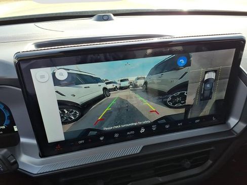 New 2025 Ford Bronco Sport Outer Banks w/ Outer Banks Tech Package+ AWD/4WD image 17