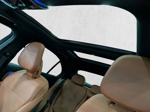 Used 2025 Mercedes-Benz C 300 Sedan image 15