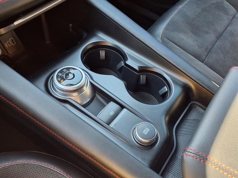 Used 2025 Ford Explorer ST image 22