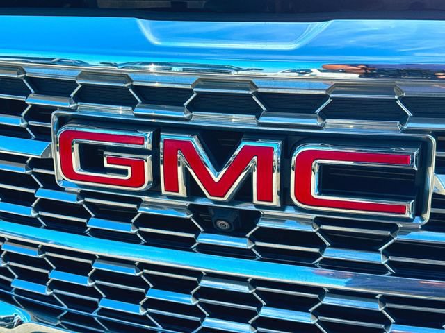 Used 2023 GMC Terrain Denali w/ Denali Premium Package AWD/4WD image 32