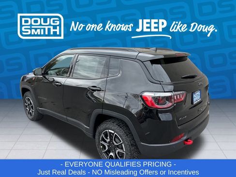 New 2026 Jeep Compass Trailhawk image 4