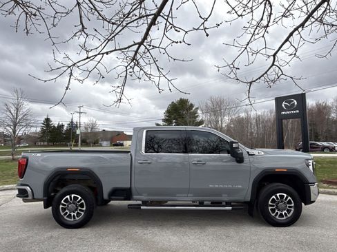Used 2024 GMC Sierra 2500 SLE w/ SLE Convenience Package AWD/4WD image 12