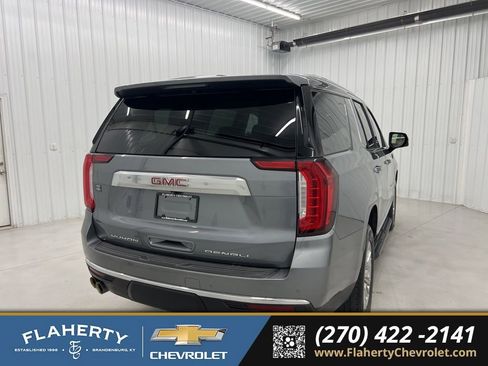 Used 2021 GMC Yukon Denali image 3