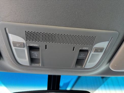 Used 2013 Acura ILX w/ Premium Package image 34