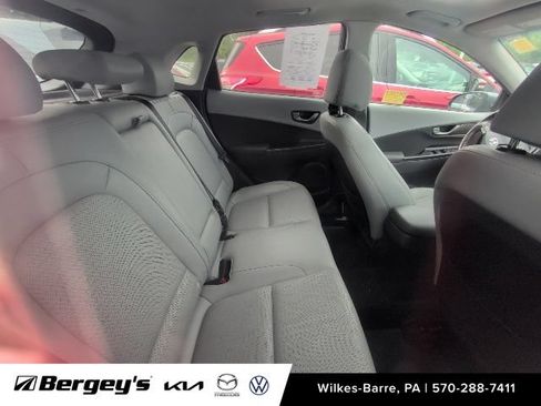 Used 2021 Hyundai Kona Limited w/ Cargo Package AWD/4WD image 7