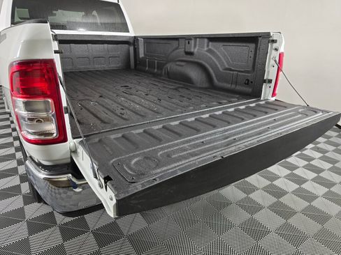 Used 2024 RAM 3500 Big Horn image 14