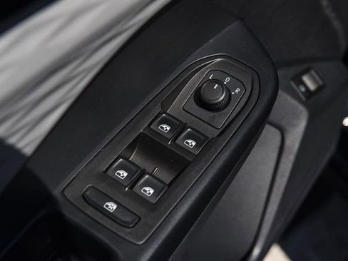 Used 2024 Volkswagen Taos S FWD image 8