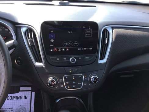 Used 2023 Chevrolet Malibu LT FWD image 13
