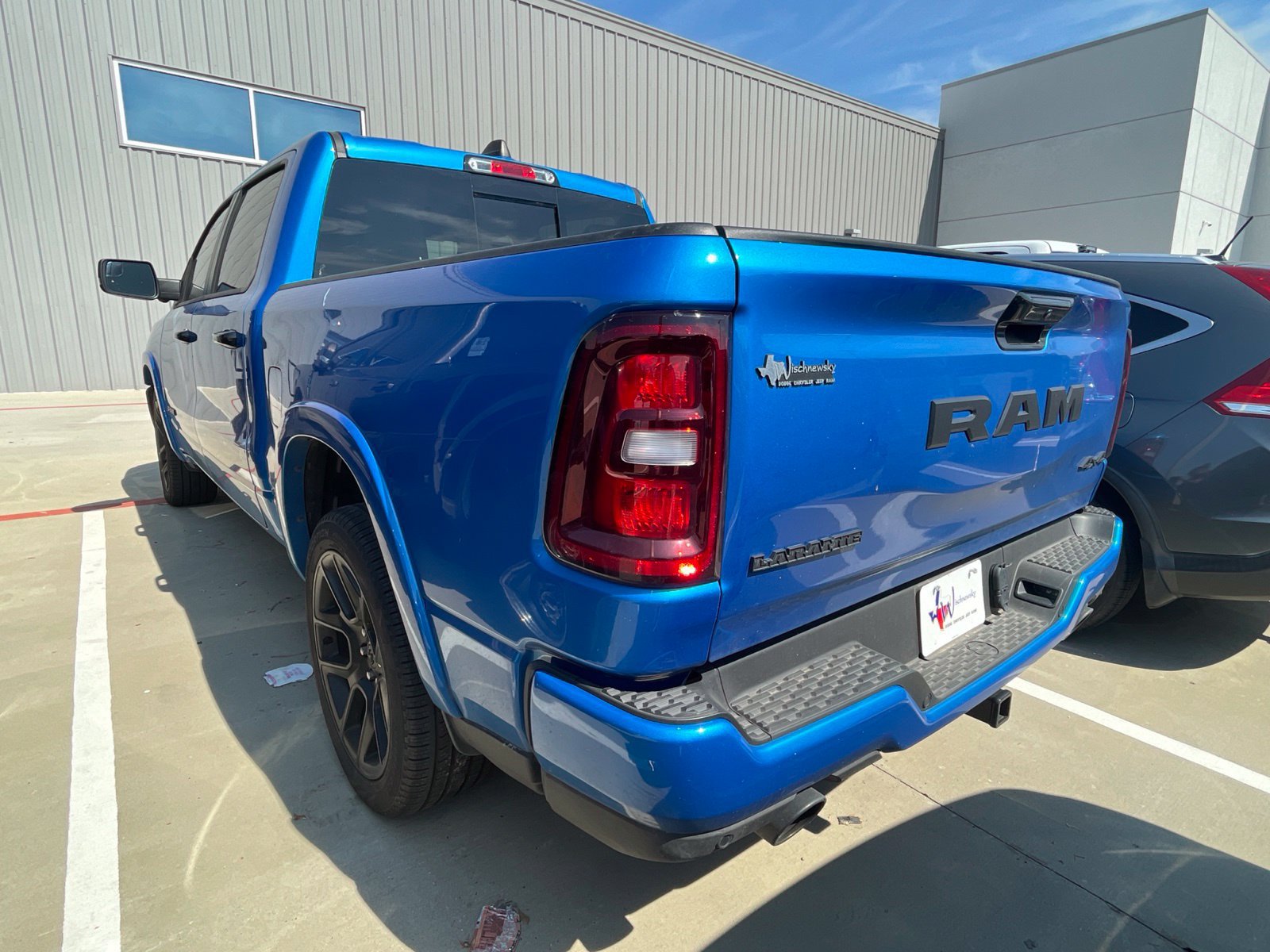 Used 2025 RAM 1500 Laramie w/ Night Edition AWD/4WD image 6