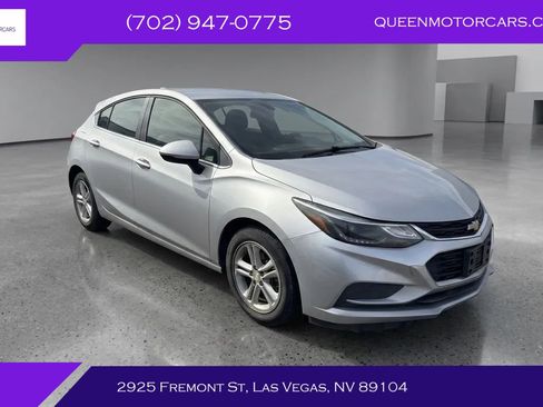 Used 2017 Chevrolet Cruze LT w/ Convenience Package FWD image 1