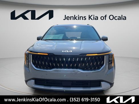 New 2026 Kia Carnival EX FWD image 8