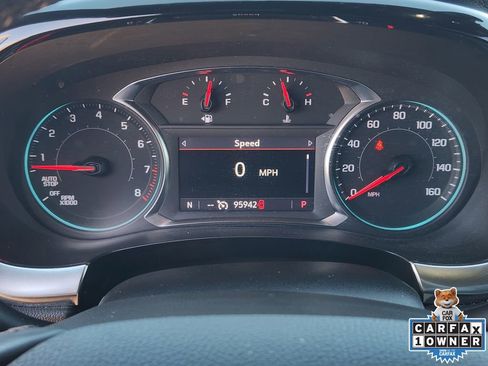 Used 2023 Chevrolet Traverse LT w/ Rear Camera Mirror Package image 20