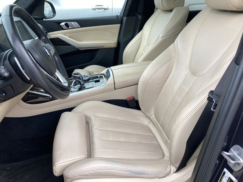 Used 2021 BMW X7 xDrive40i w/ Executive Package AWD/4WD image 3