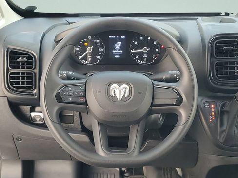 Used 2025 RAM ProMaster 2500 FWD image 12