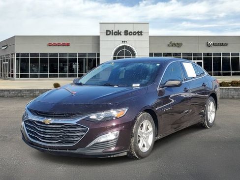 Used 2021 Chevrolet Malibu LS image 2
