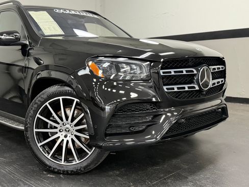 Used 2023 Mercedes-Benz GLS 450 4MATIC image 3