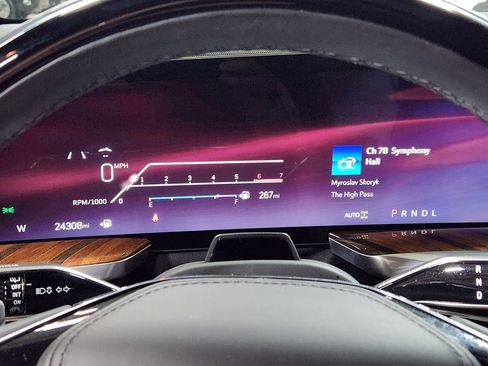 Used 2025 Cadillac Escalade ESV Sport Platinum image 35