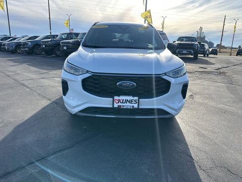 Used 2023 Ford Escape ST-Line image 16