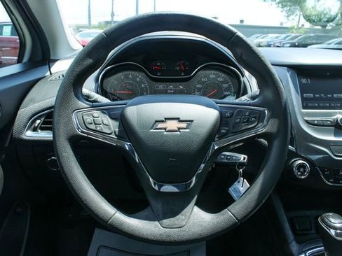 Used 2016 Chevrolet Cruze LT FWD image 22