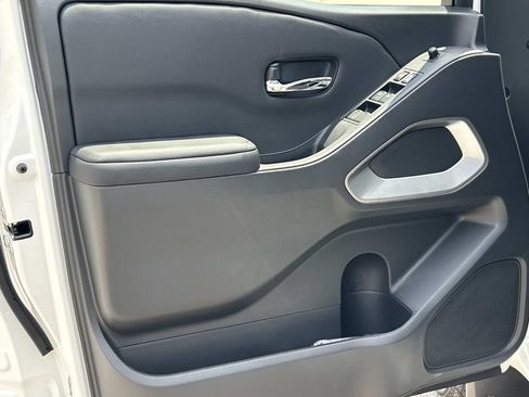 New 2026 Nissan Frontier SV w/ SV Convenience Package RWD image 17