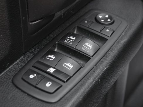 Used 2020 RAM 5500 Tradesman w/ Chrome Appearance Group image 20