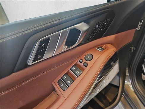 New 2026 BMW X5 M60i image 14