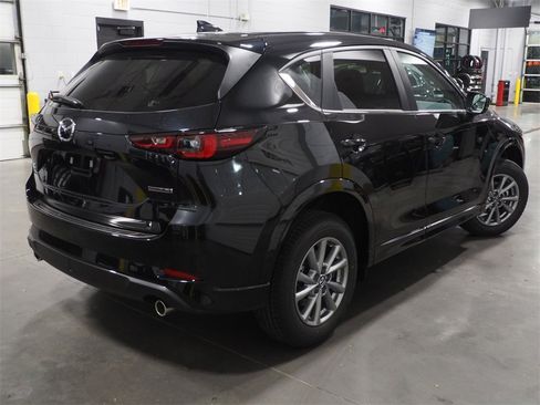 New 2025 MAZDA CX-5 AWD 2.5 S w/ Preferred Package image 2
