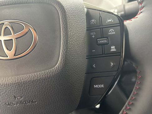 New 2026 Toyota Prius SE image 25