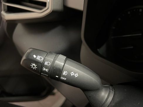 Used 2022 Toyota Tundra SR5 image 32