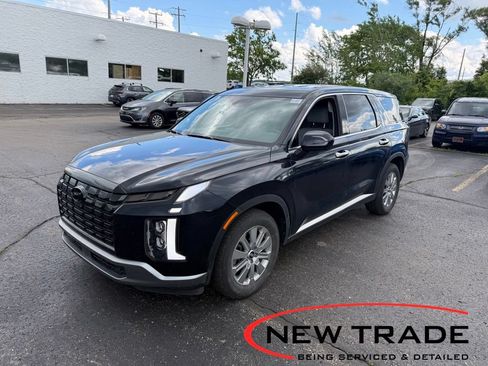 Used 2023 Hyundai Palisade SE w/ Cargo Package AWD/4WD image 1