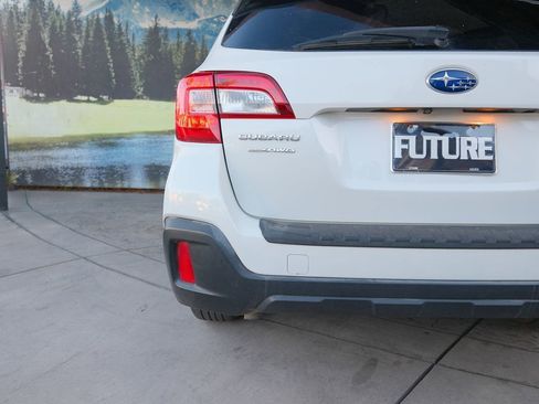 Used 2018 Subaru Outback 3.6R Limited w/ Popular Package #2 image 37