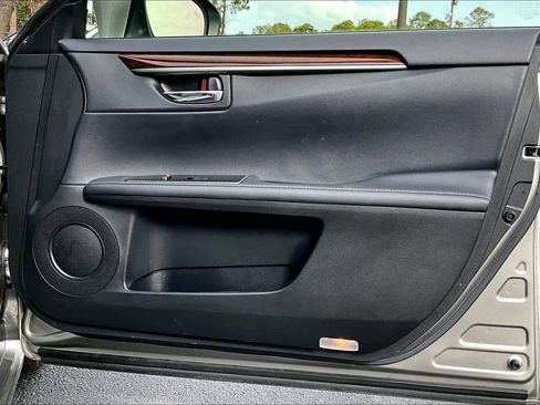 Used 2016 Lexus ES 350 image 21