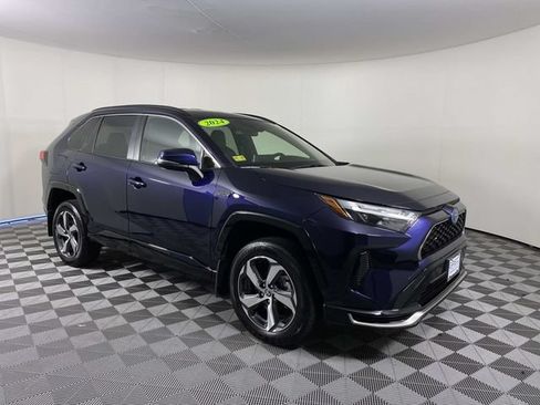 Used 2024 Toyota RAV4 SE AWD/4WD image 1