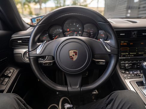 Certified 2016 Porsche 911 Carrera RWD image 6