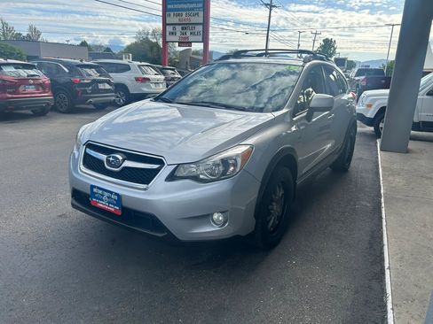 Used 2014 Subaru Crosstrek 2.0i Limited AWD/4WD image 2