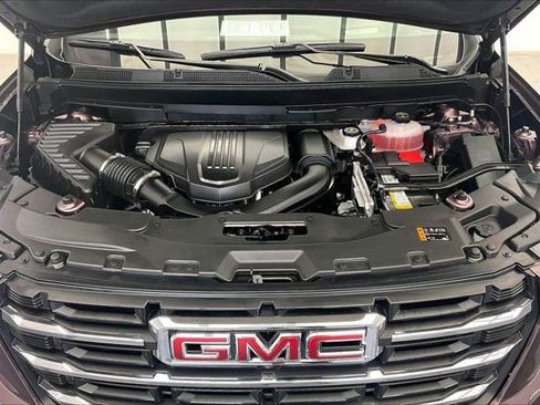 Used 2024 GMC Acadia Elevation w/ Luxury Package AWD/4WD image 9