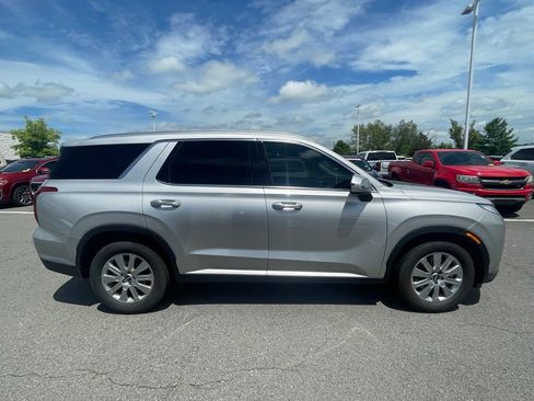 Used 2025 Hyundai Palisade SEL FWD image 8