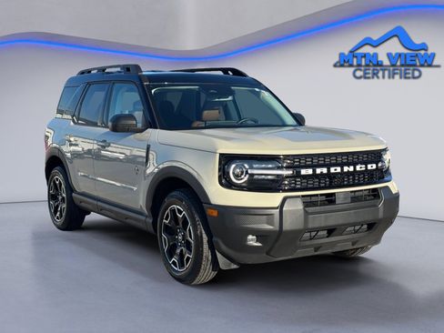 Used 2025 Ford Bronco Sport Outer Banks image 8