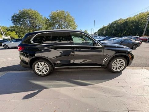 Used 2023 BMW X5 xDrive40i w/ Premium Package AWD/4WD image 6