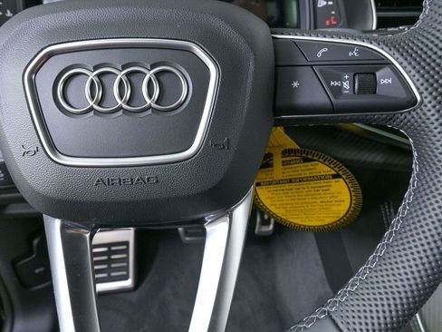 New 2026 Audi SQ8 Prestige AWD/4WD image 11