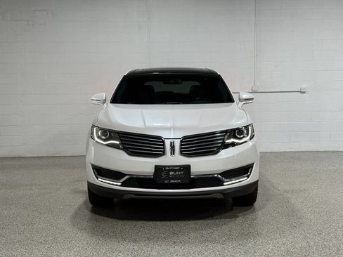 Used 2016 Lincoln MKX Reserve w/ Climate Package FWD image 3